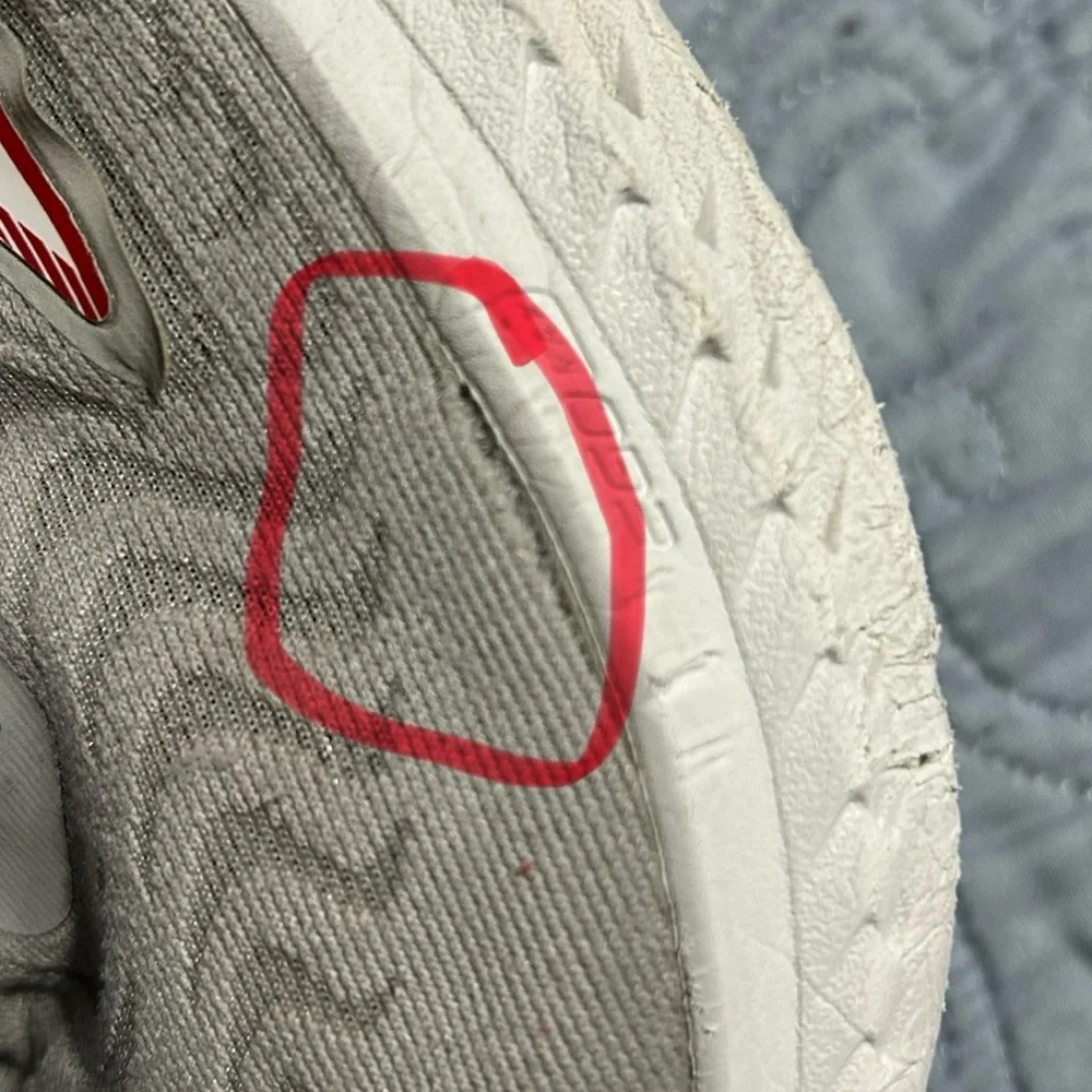 Men's Altra running Shoes in Gray and red